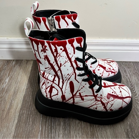 Dolls Kill TRICKZ N' TREATZ SCREAM QUEEN COMBAT BOOTS Size 9 Platform Gothic - Picture 3 of 15